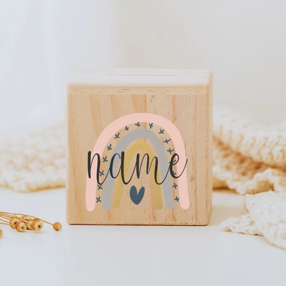 tirelire personnalisée pour fille en bois arc en ciel